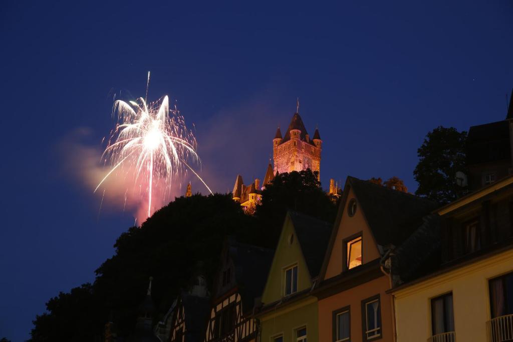 Hotel Karl Noss Cochem Exterior foto