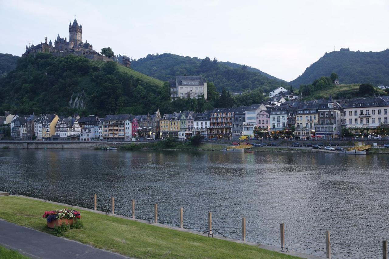 Hotel Karl Noss Cochem Exterior foto